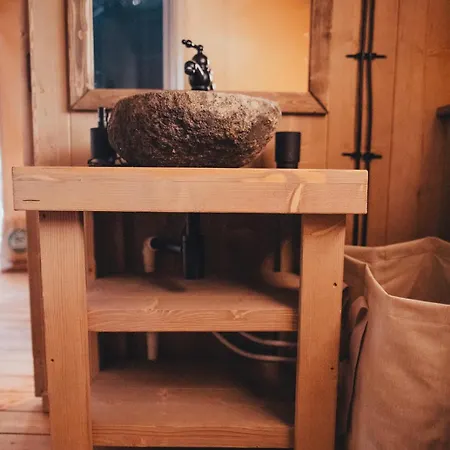 Wolny Glamping Na Mazurach * Lawki