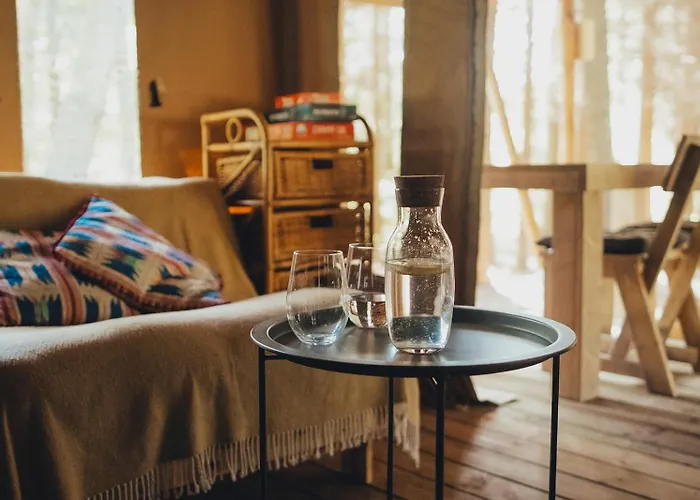 Wolny Glamping Na Mazurach 豪华帐篷 Lawki